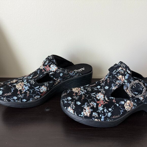 Alegria velvet floral clogs-size 10 - Picture 4 of 5